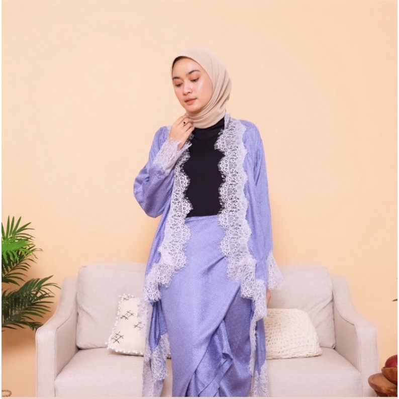 PO Thania Set Lace Kulot Kebaya