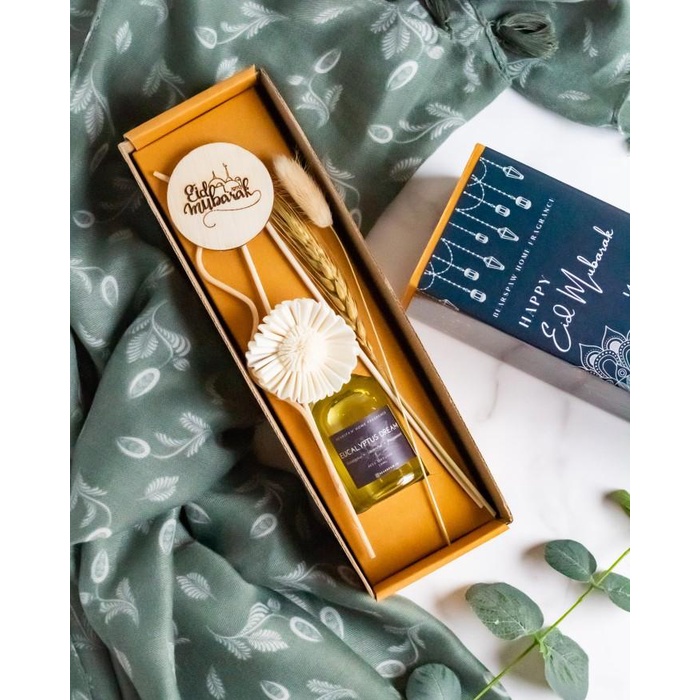 

Hampers Lebaran Ramadhan Essential Oil Reed Diffuser 50ml varian Stick Best Seller