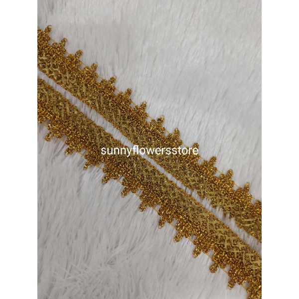 renda mahkota gold lebar 2,5 cm isi 17 yard