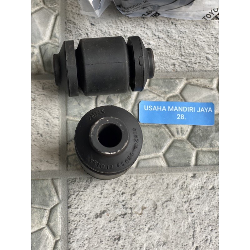 BUSHING SAYAP BOS SAYAP KARET AVANZA ALL NEW VELOZ  2012 UP