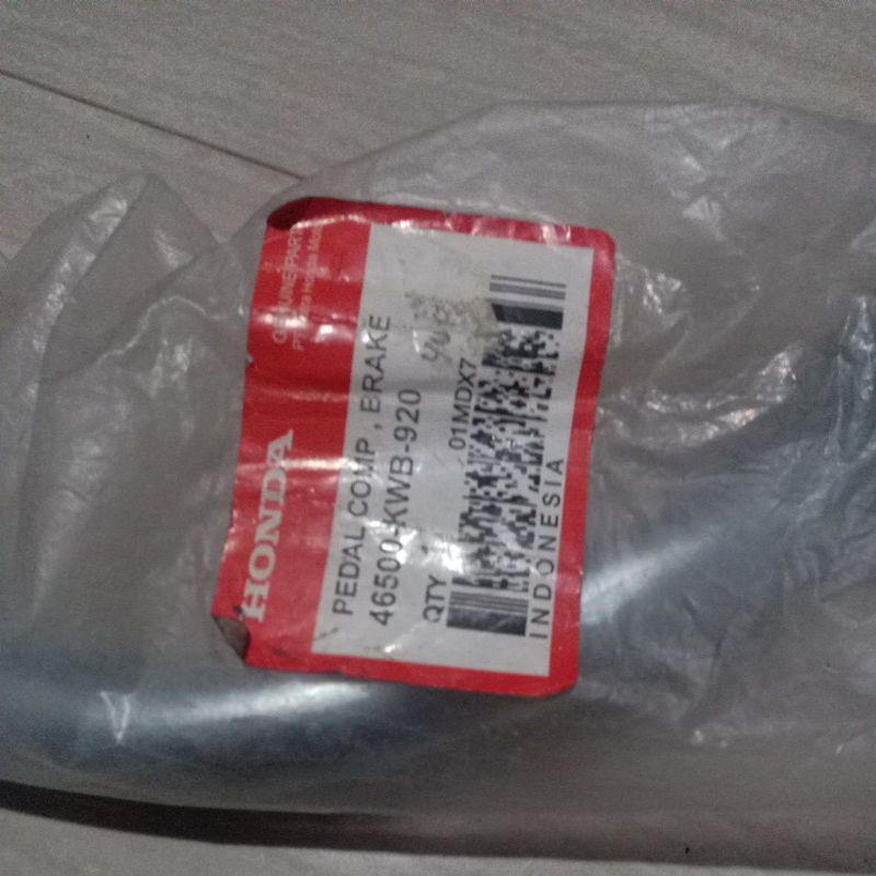 Pedal rem belakang Honda Blade lama absolute Revo asli original 46500-KWB-920