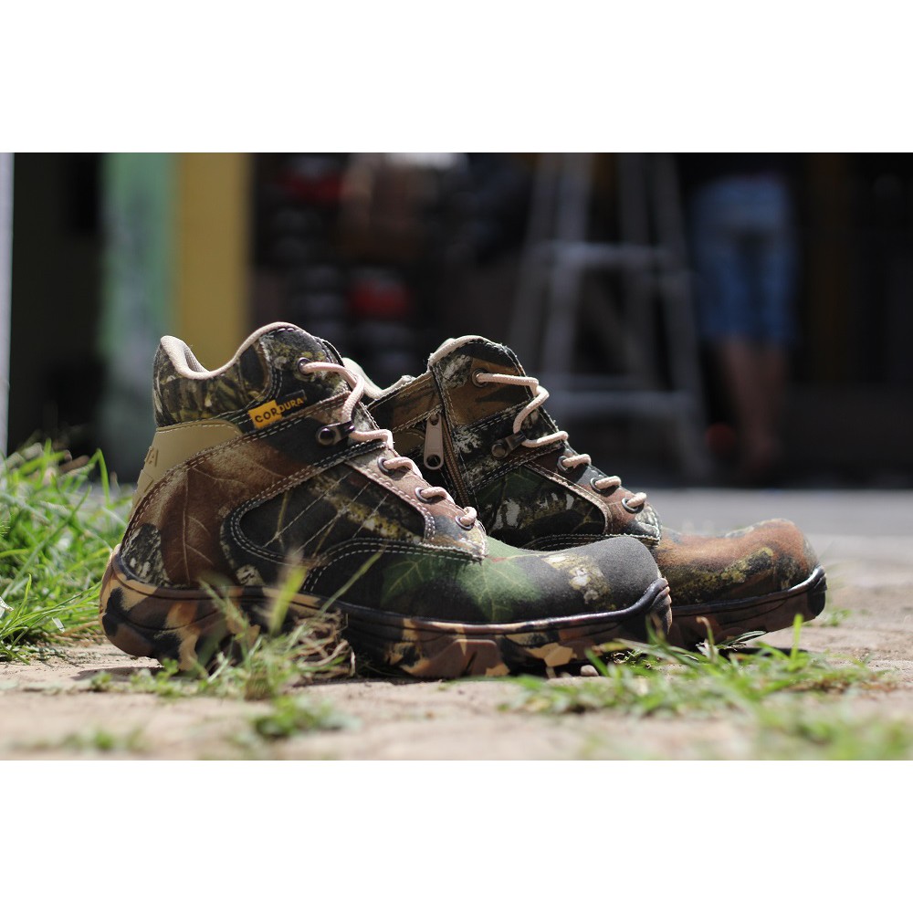 Sepatu Boots Safety CAMO Loreng Pendek Ujung Besi / Sepatu Kerja Lapangan Naik Gunung Mantap Murah