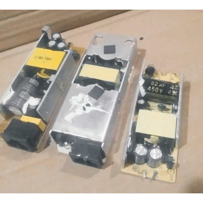 pcb adapter 19v DC - dgn amper random dijual kondisi Rusak bisa di ambil pratnya