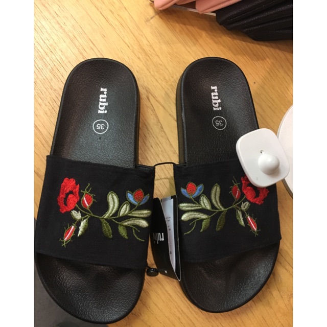 Sandal Rubi (Original)