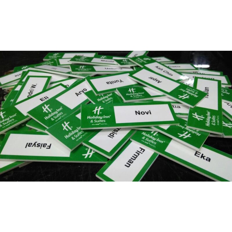 

Name tag akrilik