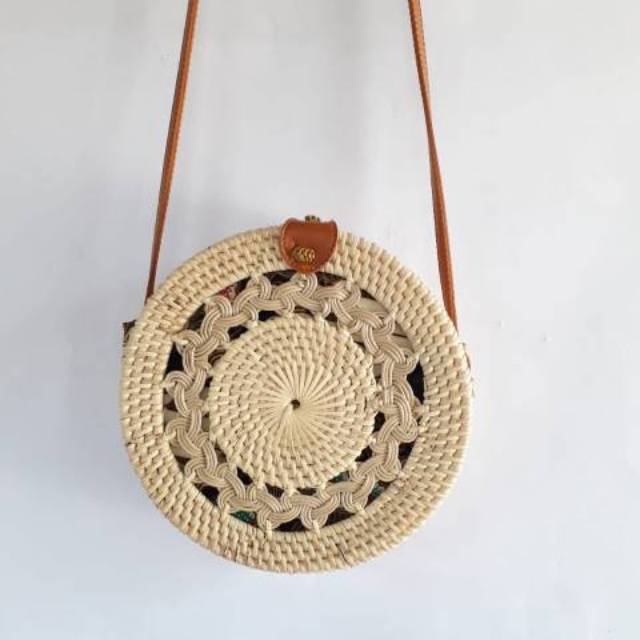 TAS ROTAN ORI MOTIF GANDIS / TAS SELEMPANG WANITA KEKINIAN - Export