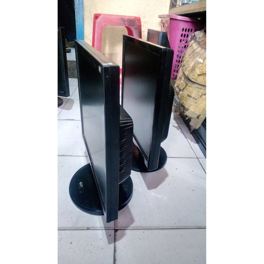 Ready Monitor 17&quot; Kotak