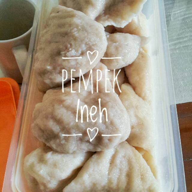 

Pempek Ineh Asli Ikan Tenggiri