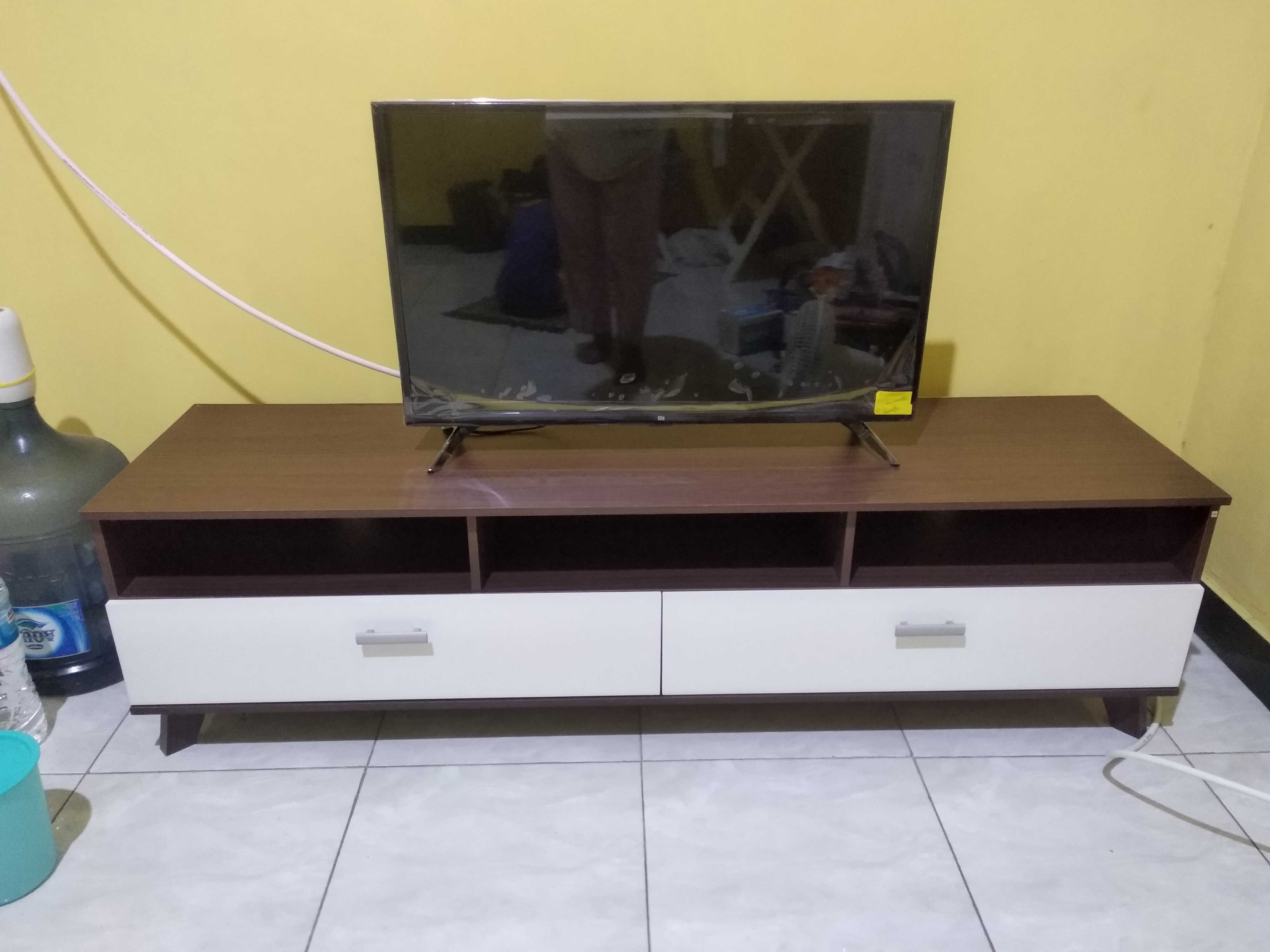 Meja Tv-arsen Tv153