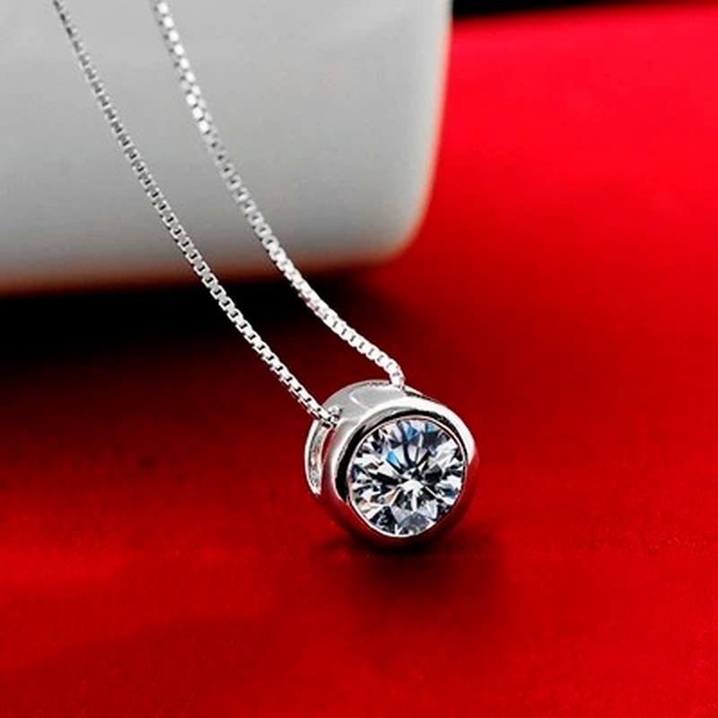 [Ready Stock]Fashion Silver Plated Diamond Pendant Simple Necklace