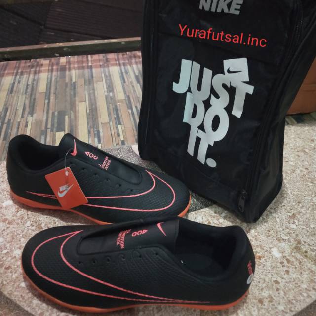 SEPATU BOLA FUTSAL DEWASA PRIA NIKE HITAM OREN MURAH FREE TAS