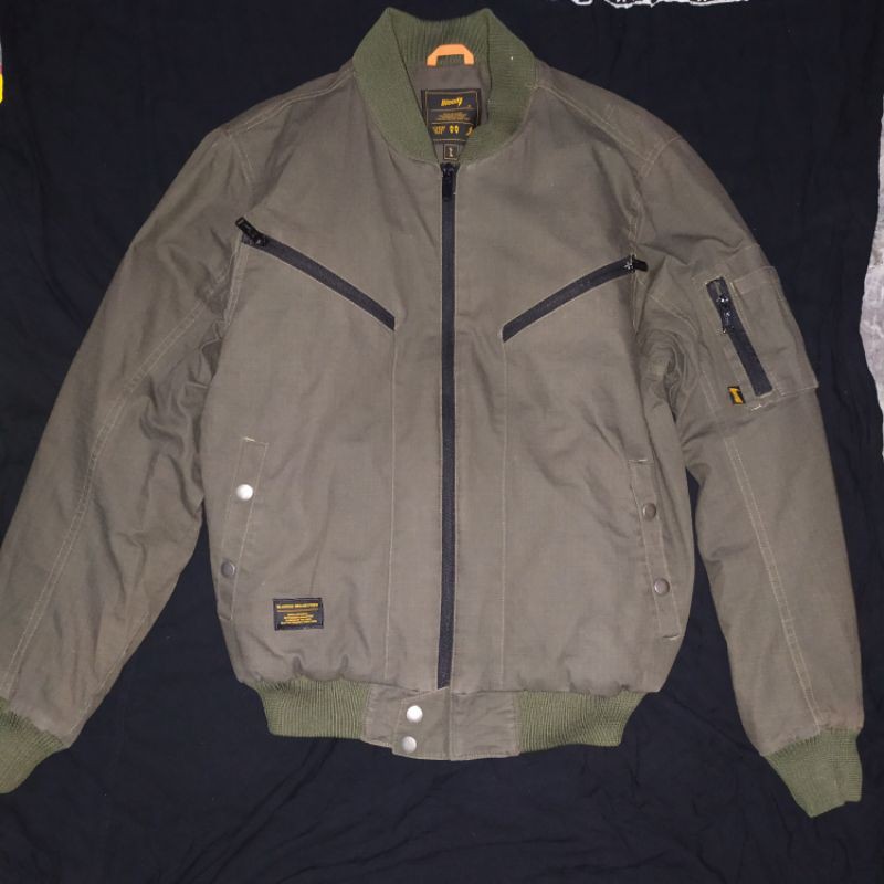 jaket bomber bloods