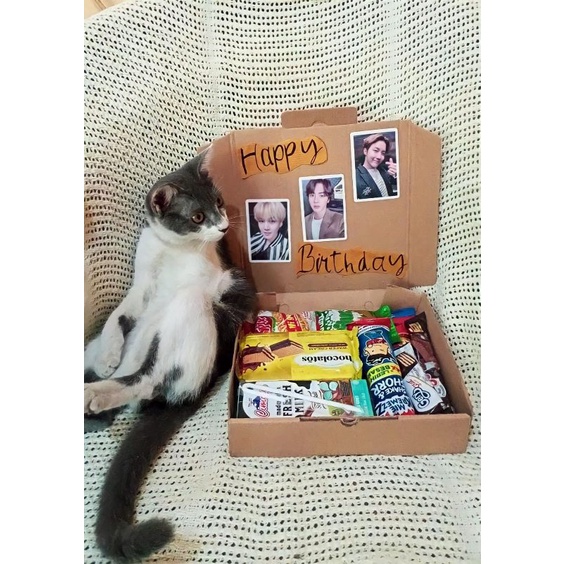 

SNACK BOX / HAMPERS SNACK / HAMPERS ULANG TAHUN / GIFT BOX / VALENTINE
