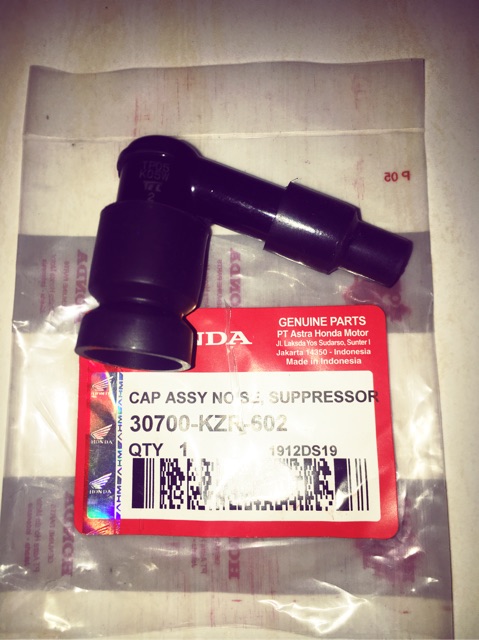 TUTUP BUSI KEPALA BUSI VARIO 125 VARIO 150