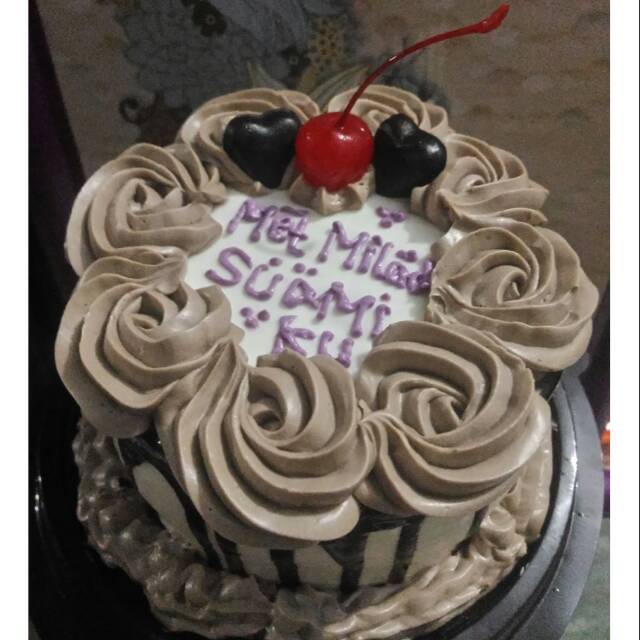 

Kue tart mini blackforest