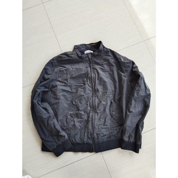 JAKET CALVIN KLEIN KANVAS KATUN PARKA BERKUALITAS BAGUS THRIFNG HOODIE KAOS CREWNECK MURAH BRANDED