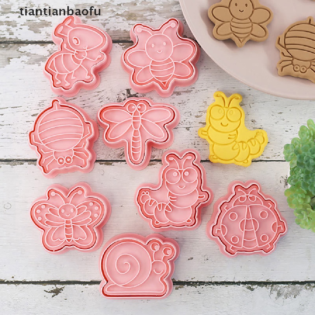 8pcs / set Cetakan Kue / Biskuit Bentuk Kartun Hewan Hutan Gajah Singa Lebah Butterfly 3D Untuk Alat Dapur