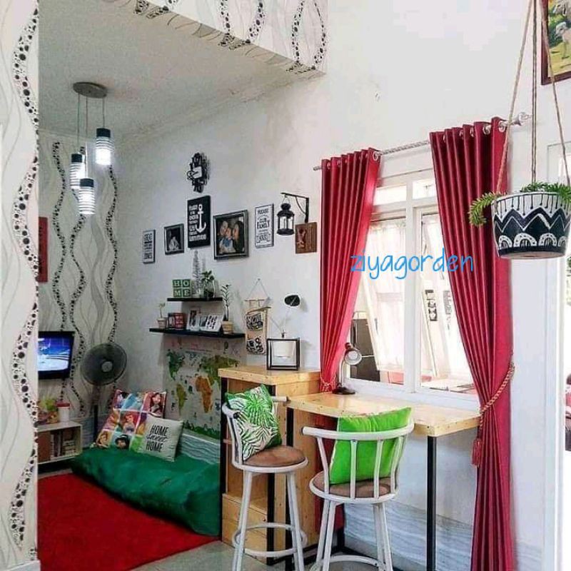 gorden blackout merah marun.