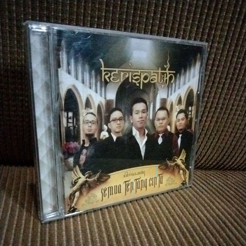 CD SEMUA TENTANG CINTA - KERISPATIH