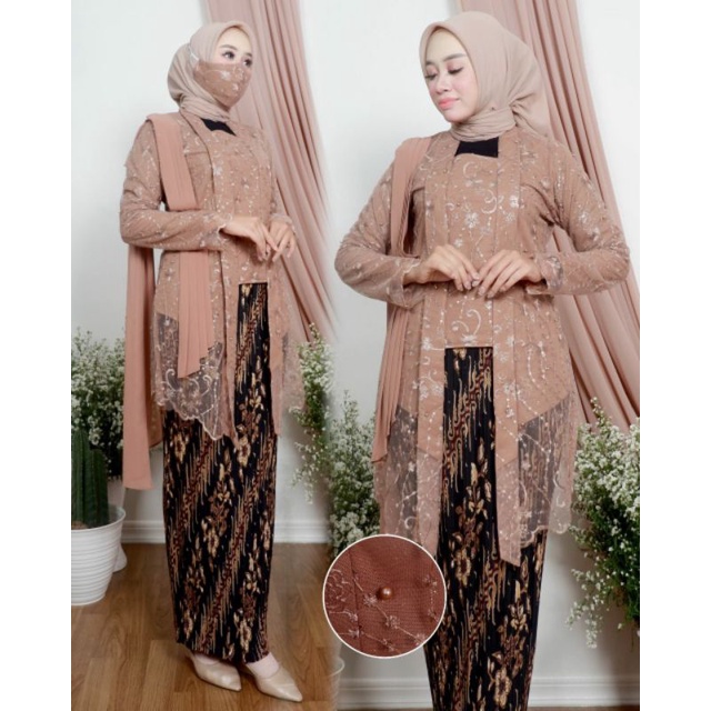 Set Kebaya Melayu / Kebaya Kutu Baru / Kebaya Salendang / Kebaya Lamaran / Kebaya Wisuda / Kebaya Modern / Kebaya Couple / Kebaya Cantik