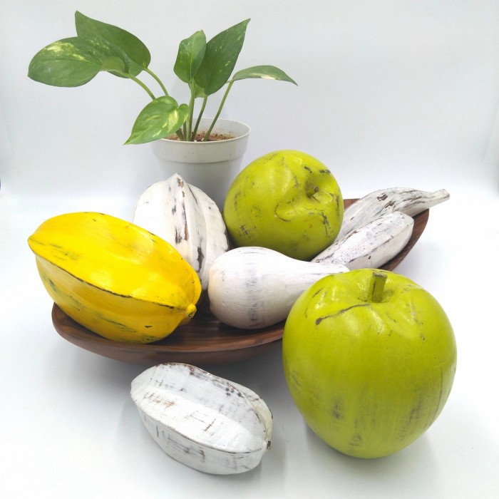 Leolle Dekorasi Pajangan buah Apel unik dari Kayu