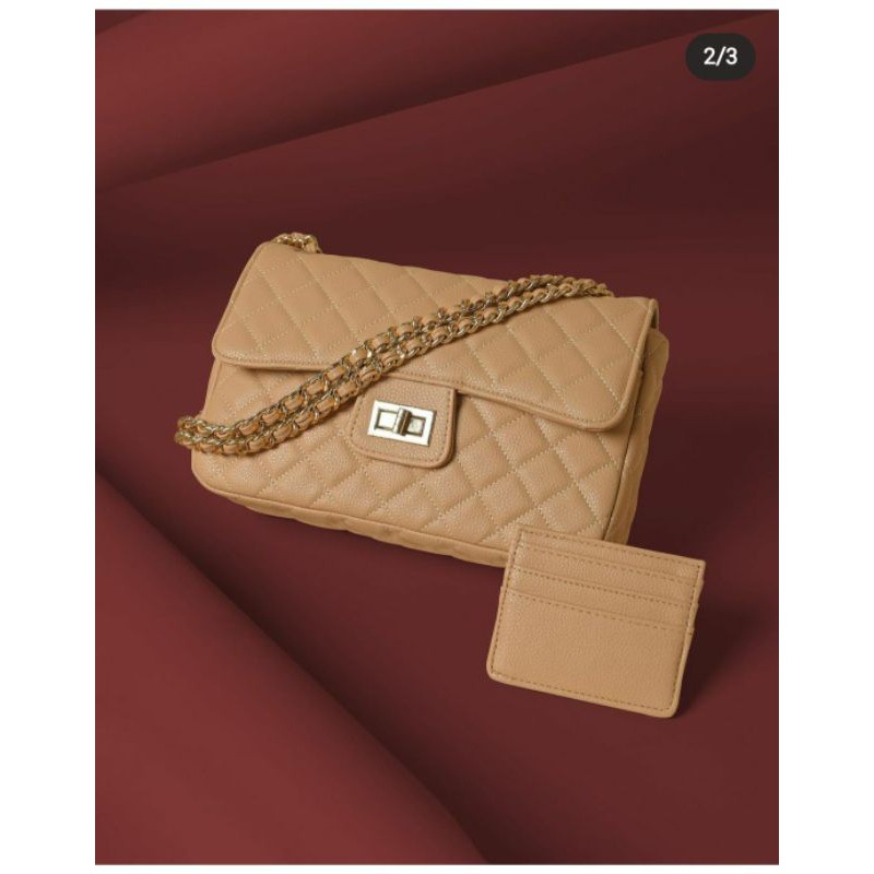 Boston Classic beige by local id