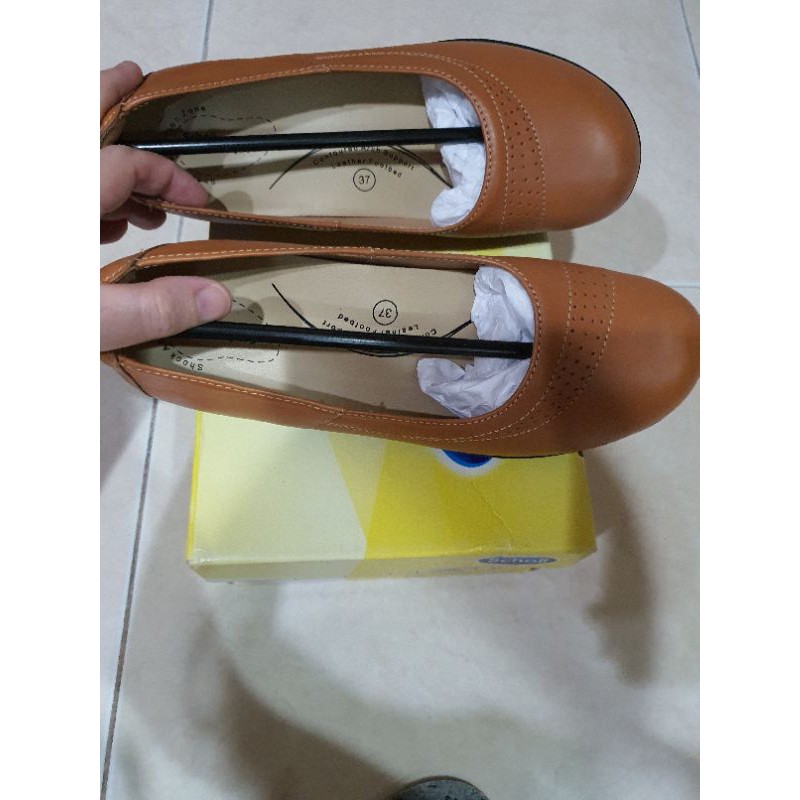 Sepatu Scholl size 37 Katty LC 003 warna camel