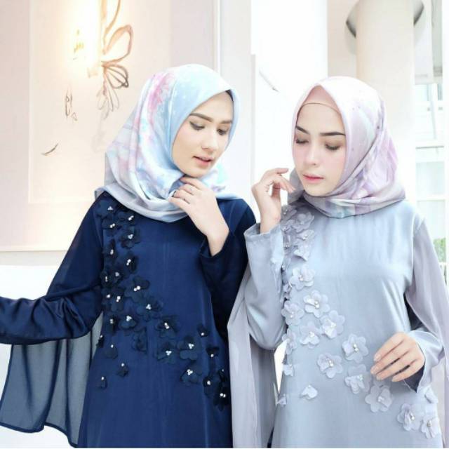 (Preloved) BINAR SCARF Signature by Vanilla Hijab