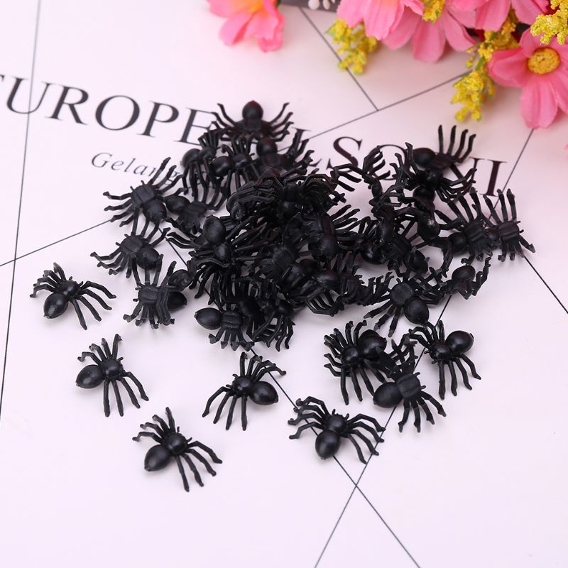 Mary 50Pcs Mainan Spider Palsu Plastik Hitam Kecil Lucu Canda Prank Props Halloween Deco