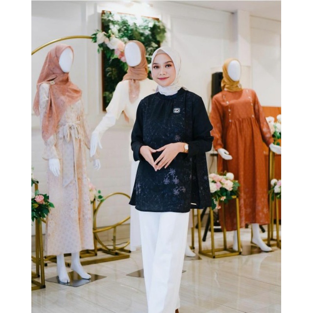 ZYTADELIA - SOPHIA BLOUSE (L-XL)