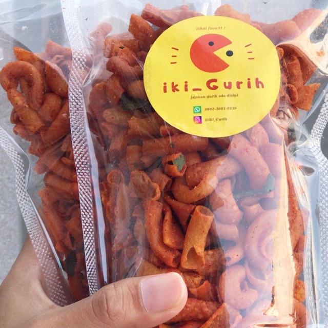 

Makaroni pedas daun jeruk 100 gram