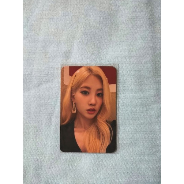 pc kim lip loona album 12:00 a ver