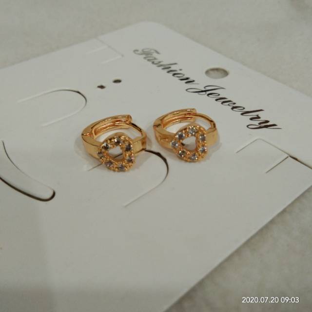 Anting jepit dewasa permata LOVE