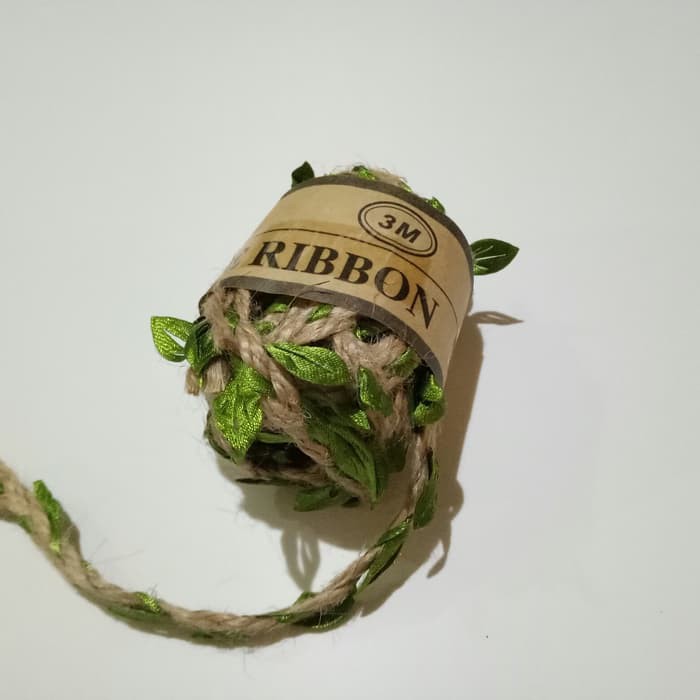 

Jute Rope with Leaf/Tali Goni dengan Daun