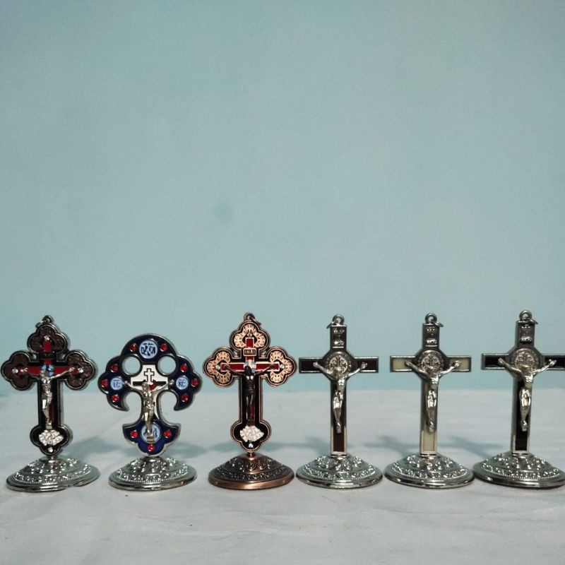 Salib Kecil Titanium