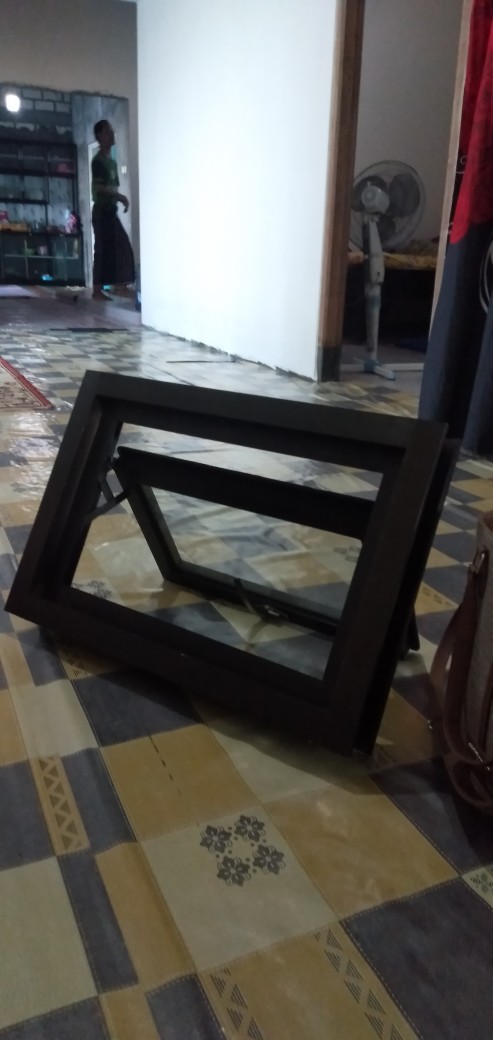 Jendela Boven Aluminium 60x40