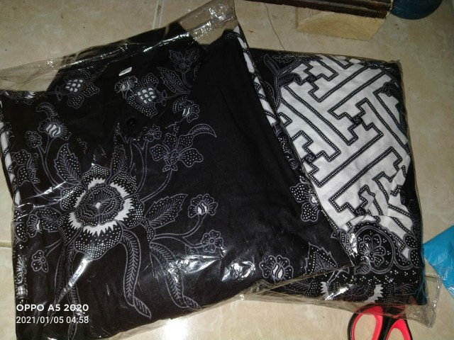 Shopashop Solo Batik Couple Diera