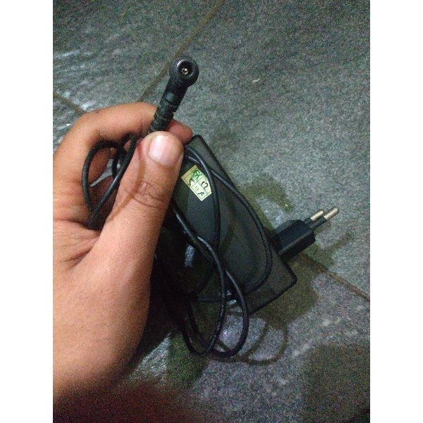 adaptor monitor pc LG 16"