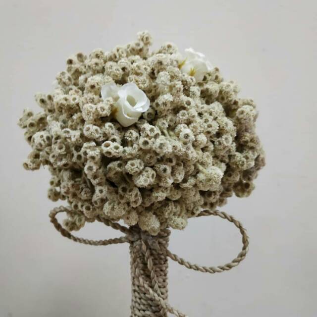 Buket bunga edelweis hand bouquet wedding flower rustic