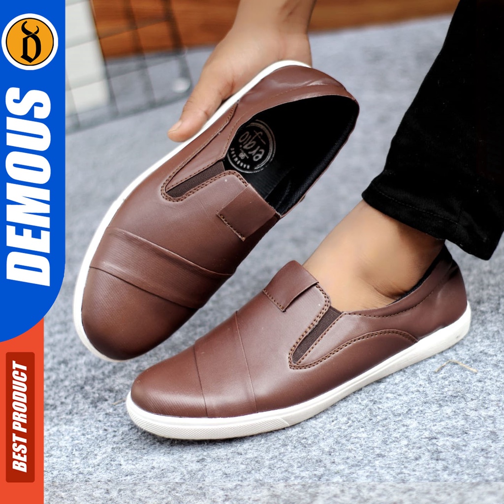 Sepatu Slip On Pria Sepatu Casual Pria Formal Kulit Pu Sepatu Pantofel Kerja Kantor Kuliah Kondangan Sepatu Slop Pria Sepatu Hitam Pria DEMOUS KAZABEL