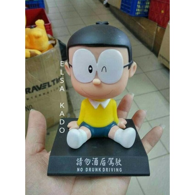 Pajangan Mobil / Figure Nobita