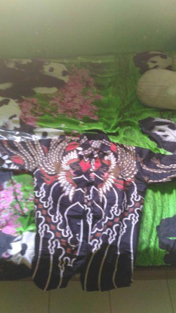 Kemeja Batik Serba Merah