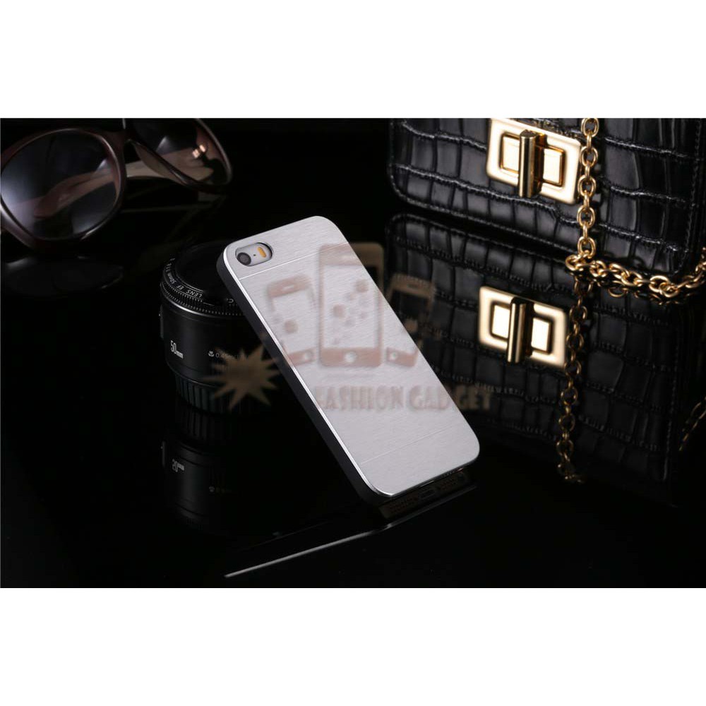 Hardcase Iphone 5 Motomo / Case Iphone 5G / Casing Iphone 5S / Backcover Iphone 5SE