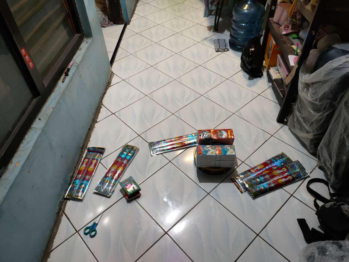 Dupa Tumpeng Kerucut Gunung Kawi Cap Buah Thoo