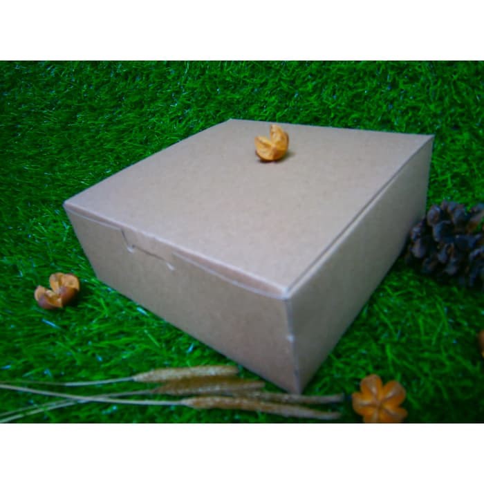 

READY STOCK BOX PERSEGI,BAHAN BROWN KRAFT 280 gr UKURAN 13,5 X13,5 X 5cm