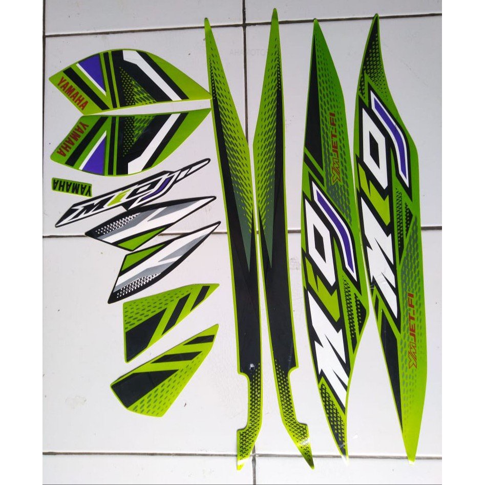stiker striping lis body yamaha mio j 2013 hijau - AHAMOTOR