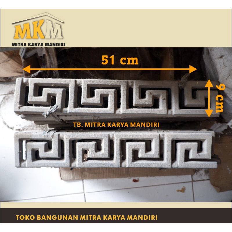 Ornamen besi cor labyrinth panjang