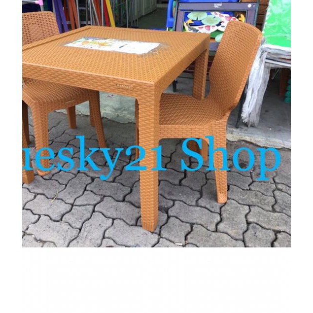 ❂ MEJA MAKAN PLASTIK ROTAN NAPOLLY ✷