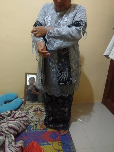 Maura Couple - Sania Ruffle Batik Couple Ori Ndoro Jowi Dnt Garansi Termurah Shopee - Couple Laura