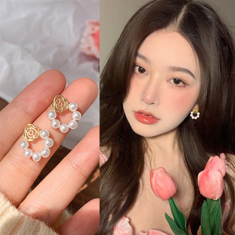 Anting Mutiara Wanita / Pearl Hoop Earrings/ Anting Tusuk/ Aksesoris Giwang Murah / Anting Mutiara Mode Retro Korean Anting Drop Bola Mutiara Dasar Anting Tindik Sederhana